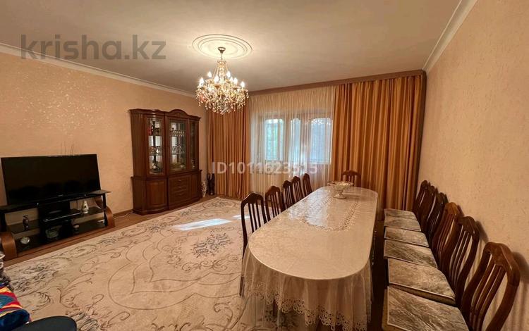 4-бөлмелі пәтер · 81 м² · 2/5 қабат, Л. Толстого 57 — Назарбаева, бағасы: 37 млн ₸ в Уральске — фото 2