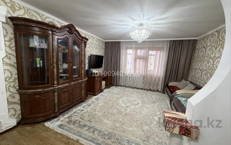 5-бөлмелі пәтер · 100 м² · 5/9 қабат, Утепбаева 1, бағасы: 42 млн ₸ в Семее — фото 2