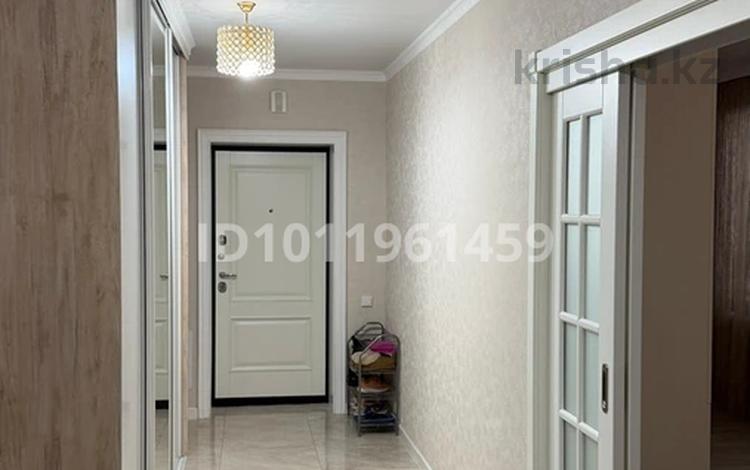3-бөлмелі пәтер · 150 м² · 3/9 қабат, Максут Нарикбаев 9 — Рядом университет КАЗГЮУ, бағасы: 80 млн ₸ в Астане, Нура р-н — фото 2