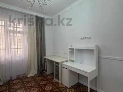4-бөлмелі пәтер · 130 м² · 6/17 қабат, Керей и Жанибек хандар 22 — ОБМЕН НА АВТО РАССМОТРИМ !!! СРОЧНО !!! ТОРГ ДО ГОРЯЧЕЙ ЦЕНЫ !!! БОТАНИЧЕСКИЙ САД и ТРИУМФАЛЬНАЯ АРКА рядом !!!, бағасы: 95 млн ₸ в Астане, Есильский р-н