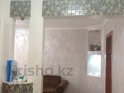 Продажа квартир в Жамбылской обл.: 3-комнатная квартира · 63 м² · 2/5 этаж, Самал 31 за 18.5 млн 〒 3-комнатная квартира · 63 м² · 2/5 этаж, Самал 31 за 18.5 млн 〒 в Таразе