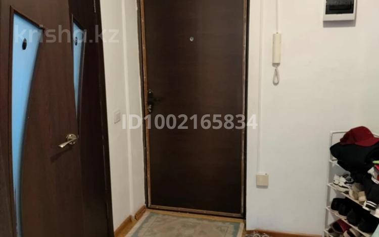 2-комнатная квартира · 56.7 м² · 4/5 этаж, 15 мкр 8 за 18 млн 〒 в Таразе — фото 2