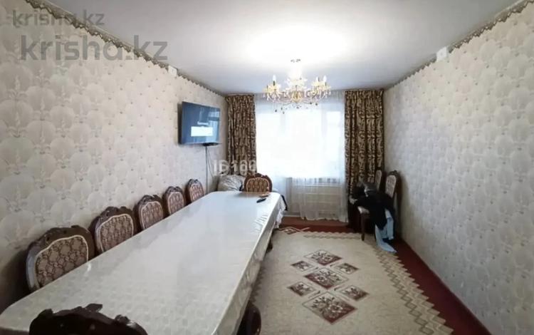 3-комнатная квартира · 67 м² · 2/5 этаж, мкр Самал 32 за 18.5 млн ₸ в Таразе — фото 11