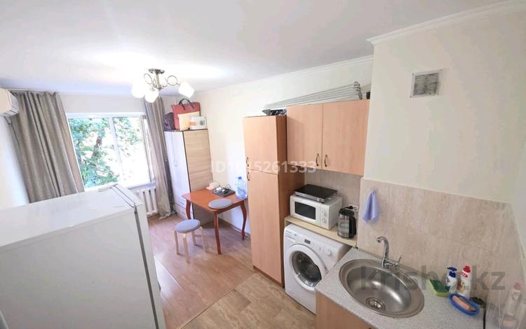 1-комнатная квартира · 14 м² · 2/4 этаж, мкр №7 2 за 15 млн ₸ в Алматы, Ауэзовский р-н — фото 2