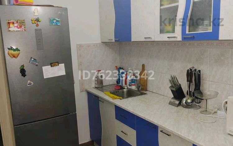 3-комнатная квартира · 58 м² · 4/5 этаж, Космонавтов 17/1 за 9 млн ₸ в Алтае — фото 2