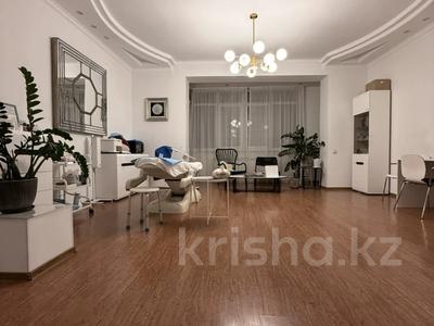 4-бөлмелі пәтер · 130 м² · 21/21 қабат, Солодовникова — Сатпаева- Гагарина, бағасы: 85 млн ₸ в Алматы, Бостандыкский р-н