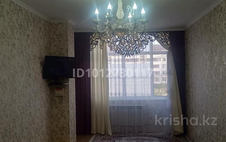2-бөлмелі пәтер · 80 м² · 2/5 қабат, мкр Арай-2 3, бағасы: 24 млн ₸ в Таразе — фото 2