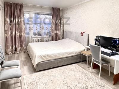 1-комнатная квартира · 32.6 м² · 5/5 этаж, Казахстан 110/1 за 14 млн 〒 в Усть-Каменогорске