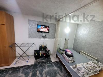 1-бөлмелі пәтер · 37.2 м² · 1/5 қабат, Микрорайон 5 дом 5 — Магазин Ассорти, бағасы: 15 000 ₸ в 