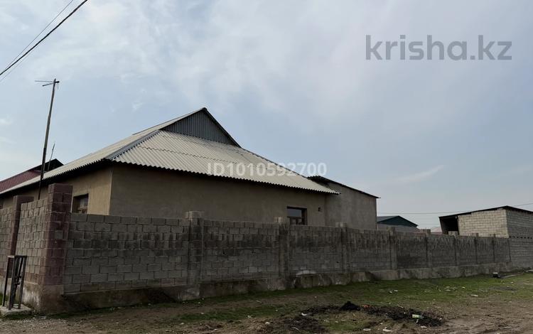 Отдельный дом · 6 комнат · 168 м² · 12 сот., Жас Қазақ 252/1 — Үй магазин Мариямнан өтіп солға бұрылғанда оң жақтағы 3ші үй за 27 млн 〒 в Шубарсу — фото 2