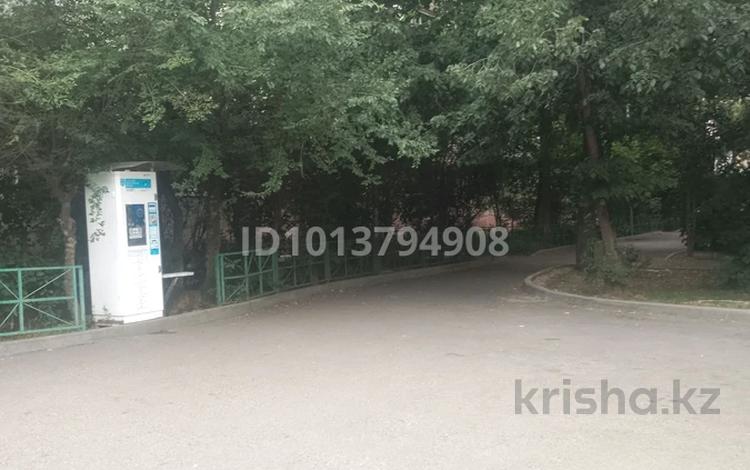 3-бөлмелі пәтер · 55 м² · 1/4 қабат, мкр №9 33, бағасы: 300 000 ₸ в Алматы, Ауэзовский р-н — фото 2