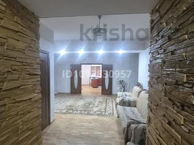 4-бөлмелі пәтер · 234 м² · 2/5 қабат, 13-й мкр 21, бағасы: 100 млн ₸ в Актау