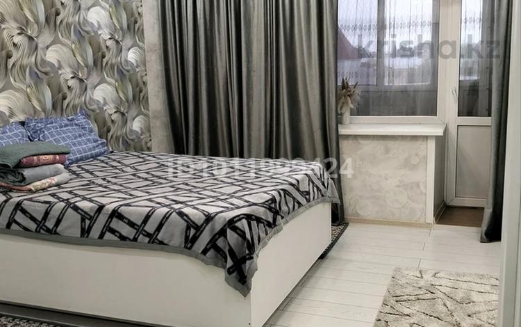 2-бөлмелі пәтер · 50 м² · 4/15 қабат, Шакарима 60, бағасы: 15 000 ₸ в Семее — фото 17
