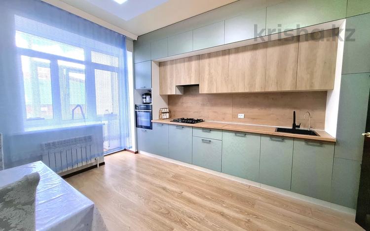 3-бөлмелі пәтер · 101.2 м² · 3/4 қабат, Рыскулбекова 51/1, бағасы: 39 млн ₸ в Уральске — фото 2