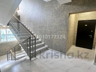 1-комнатная квартира · 42 м² · 2/5 этаж, мкр Самал, Мкрн Самал 15 за 170 000 〒 в Атырау