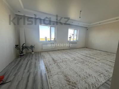 Отдельный дом · 6 комнат · 220 м² · 8 сот., жилой массив Бауырластар, Жиллой массив Таншолпан 500 за 30 млн ₸ в Актобе