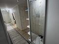 2-бөлмелі пәтер · 65 м² · 4/5 қабат, Аманжолова 13/1, бағасы: 21 млн ₸ в им. Касыма кайсеновой
