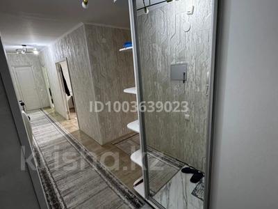2-бөлмелі пәтер · 65 м² · 4/5 қабат, Аманжолова 13/1, бағасы: 21 млн ₸ в им. Касыма кайсеновой