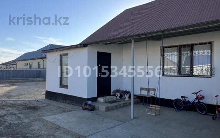 Отдельный дом · 3 комнаты · 60 м² · 8 сот., Зарослый 22 ул. 44 за 22 млн ₸ в Атырау — фото 2