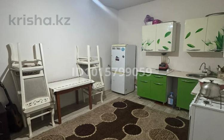 Жеке үй · 2 бөлме · 18 м² · 10 жүзд., Мухамедияр Бажиева 47, бағасы: 15 млн ₸ в  — фото 2