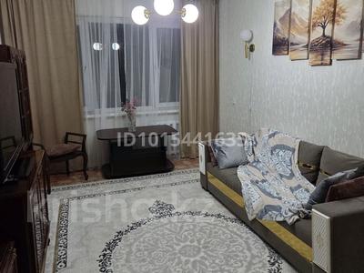 3-комнатная квартира · 74 м² · 2/5 этаж, 16-й микрорайон 43а за 15 000 ₸ в Шымкенте, Аль-Фарабийский р-н