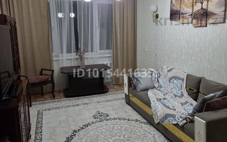 3-комнатная квартира · 74 м² · 2/5 этаж, 16-й микрорайон 43а за 15 000 ₸ в Шымкенте, Аль-Фарабийский р-н — фото 2