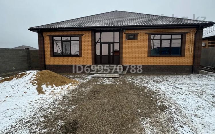 Отдельный дом · 5 комнат · 240 м² · 10 сот., Жанаконыс 4/8 — Умбетей жырау и Абая за 58 млн ₸ в Актобе, жилой массив Жанаконыс — фото 2