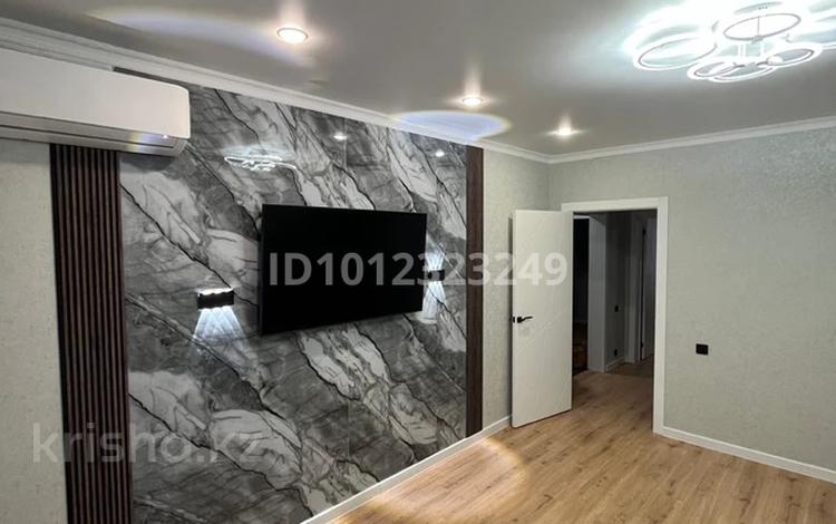 3-комнатная квартира · 84 м² · 3/18 этаж, ул. Хусейн бен Талал 39 за 65 млн ₸ в Астане, Есильский р-н — фото 2