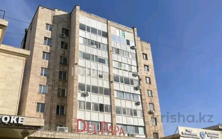 4-комнатная квартира · 78.5 м² · 4/9 этаж, проспект Республики 10 — ТД "Есиль", магазин "Талисман" за 36 млн ₸ в Астане, р-н Байконур — фото 2
