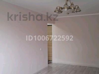 1-комнатная квартира · 30 м² · 3/5 этаж, Пр.Металлургов 17 за 9.5 млн 〒 в Темиртау