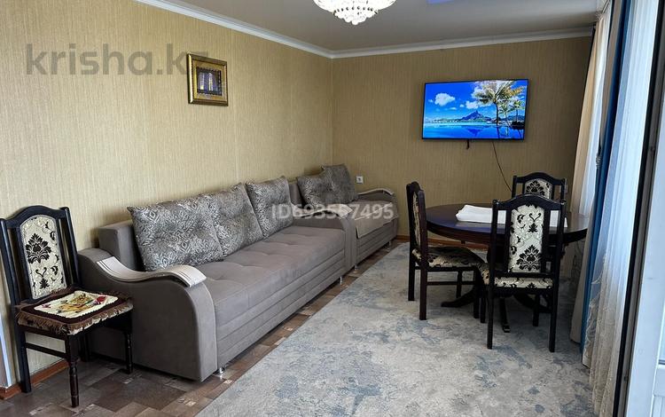 3-комнатная квартира, 80.1 м², 1/2 этаж, 12 микр 4 за 18.5 млн 〒 в Балхаше — фото 2