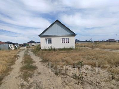 Отдельный дом · 4 комнаты · 105 м² · 10 сот., Алтынемел — Ынталы за 14 млн 〒 в Талдыкоргане, село Ынтымак