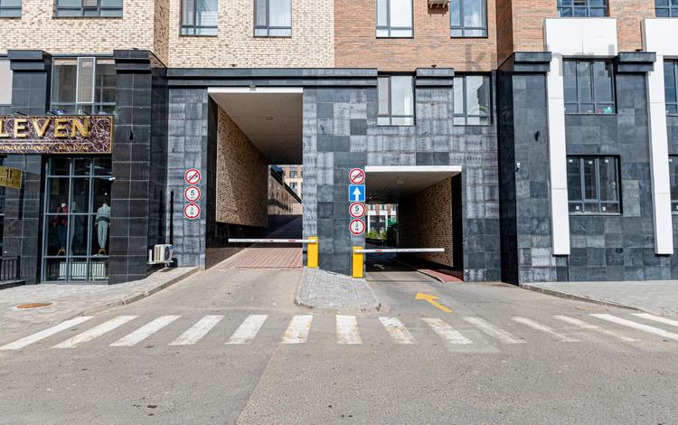 Свободное назначение, офисы, магазины и бутики, общепит, медцентры и аптеки, образование · 63 м² за 145 млн 〒 в Астане, Есильский р-н — фото 3