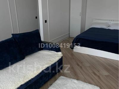 1-бөлмелі пәтер · 40 м² · 2/5 қабат, Жаңа қала ш/а., Бухар жырау 56, бағасы: 10 000 ₸ в Караганде, Казыбек би р-н