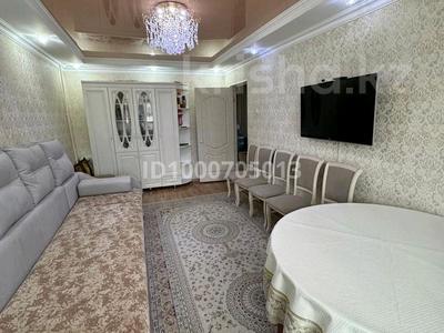 Пәтерлер в Улытау обл.: 3-бөлмелі пәтер · 62.2 м² · 2/5 қабат, Анаркулова 14б, бағасы: 22 млн 〒 3-бөлмелі пәтер · 62.2 м² · 2/5 қабат, Анаркулова 14б, бағасы: 22 млн 〒 в Жезказгане