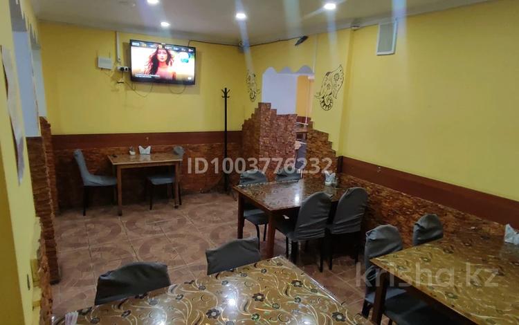 Еркін, кеңселер, дүкендер мен бутиктер, қоймалар, қоғамдық тамақтану орны, сұлулық салондары, медорталықтар мен дәріханалар, ойын-сауық · 103 м², бағасы: 39 млн ₸ в Актобе, мкр 11 — фото 2