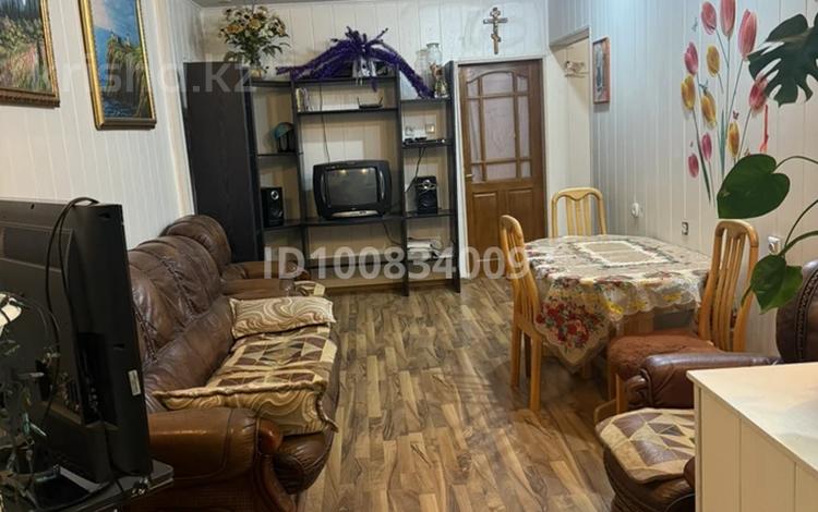 4-комнатная квартира · 125 м² · 1/5 этаж, 14-й мкр 19 за 350 000 ₸ в Актау — фото 2