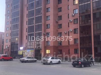 1-комнатная квартира, 45 м², 1/9 этаж, Жабаева 44/1 за 25.5 млн 〒 в Петропавловске
