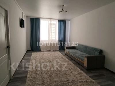 2-бөлмелі пәтер · 58.5 м² · 9/9 қабат, мкр Кокжиек, Жолымбет 42/5 — Штраф стоянки, есть рядом садик, школа, магажин, бағасы: 200 000 ₸ в Алматы, Жетысуский р-н