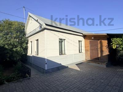 Жеке үй · 3 бөлме · 100 м² · 5 жүзд., Новаторов 58, бағасы: 27 млн ₸ в Актобе