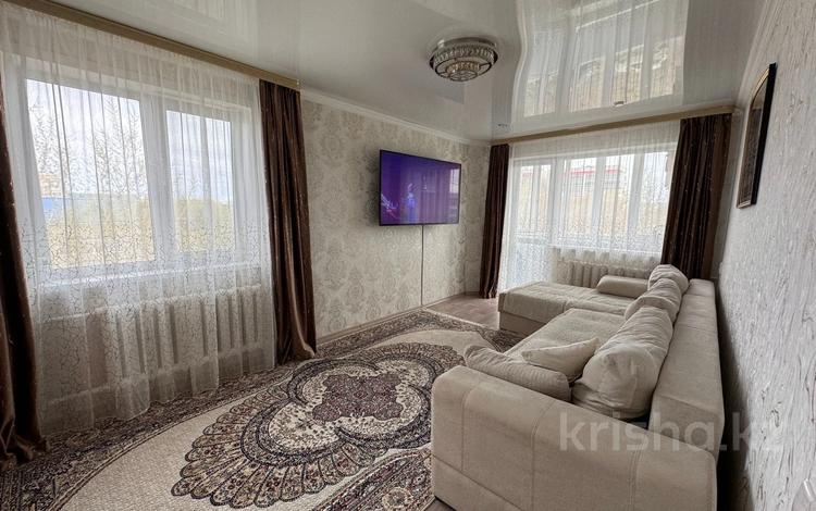 3-комнатная квартира, 63.6 м², Назарбаева за 18.4 млн 〒 в Петропавловске — фото 2