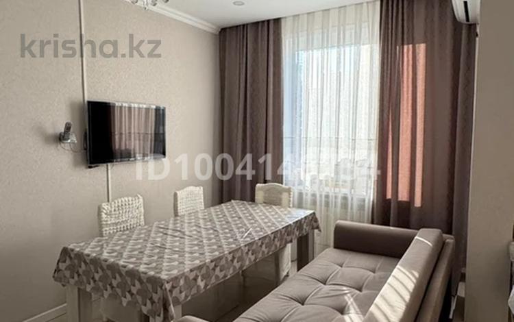 3-бөлмелі пәтер · 73 м² · 11/12 қабат, Мкр. Степной-2 2/4, бағасы: 33 млн ₸ в Караганде, Казыбек би р-н — фото 2