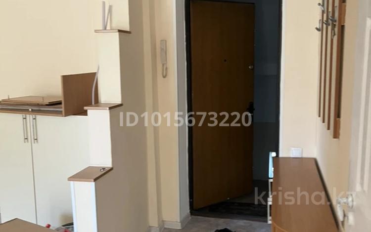 1-бөлмелі пәтер · 33 м² · 4/5 қабат, Көктөбе ш/а., Кайрбекова 17, бағасы: 235 000 ₸ в Алматы, Медеуский р-н — фото 2