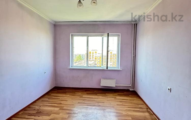 2-комнатная квартира, 60 м², 8/9 этаж, мкр Аксай-4 42