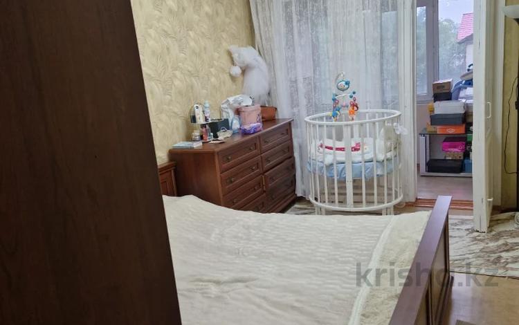 3-комнатная квартира, 65 м², 3/9 этаж помесячно, Назарбаева за 170 000 〒 в Талдыкоргане — фото 2