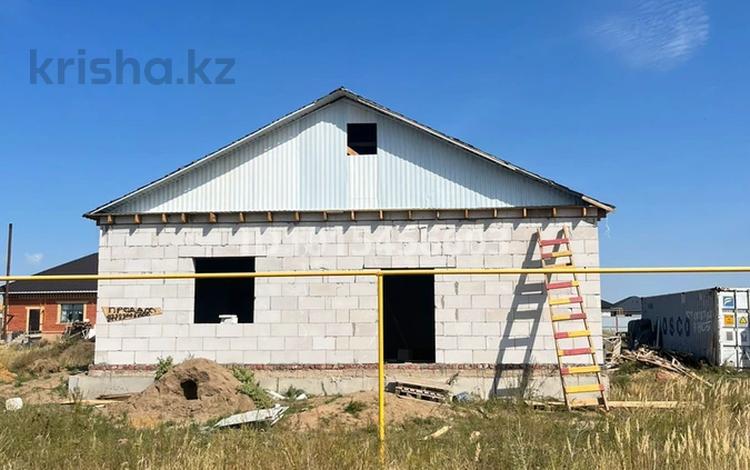 Жеке үй · 5 бөлме · 120 м² · 10 жүзд., Қамбар батыр — Айназ баня-дан 300метр, бағасы: 26 млн ₸ в Косшы — фото 2