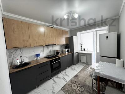 2-комнатная квартира · 56.4 м² · 10/10 этаж, ул. Муканова за 27 млн ₸ в Караганде, Казыбек би р-н