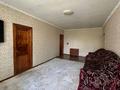 2-комнатная квартира · 49 м² · 2/2 этаж, 352 квартал 1 — ТД Апрель за 15.5 млн 〒 в Семее, мкр Красный Кордон — фото 2