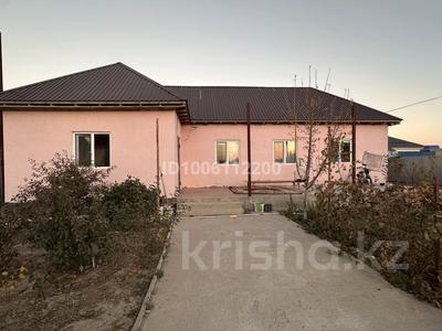 Отдельный дом · 3 комнаты · 100 м² · 10 сот., мкр Томарлы, Политехническиц колледж 47 — Осетровый рыбоводный завод за 25 млн ₸ в Атырау