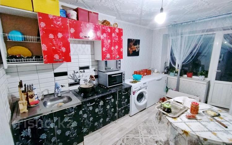 1-комнатная квартира, 36 м², 5/5 этаж, Жастар 9 за 9.5 млн 〒 в Талдыкоргане — фото 2